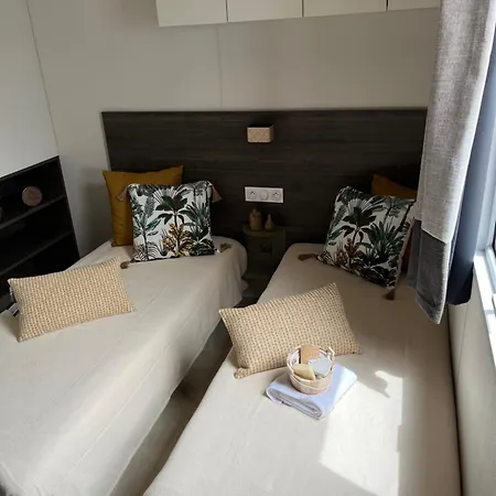 Κάμπινγκ View And Dream Saint-Raphaël